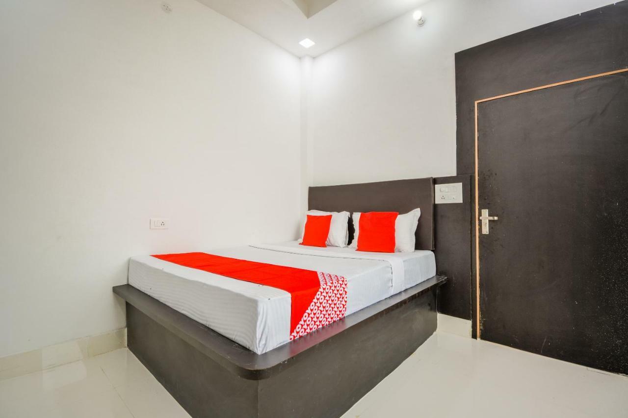 Oyo 43505 Hotel The White House Hisar Екстер'єр фото