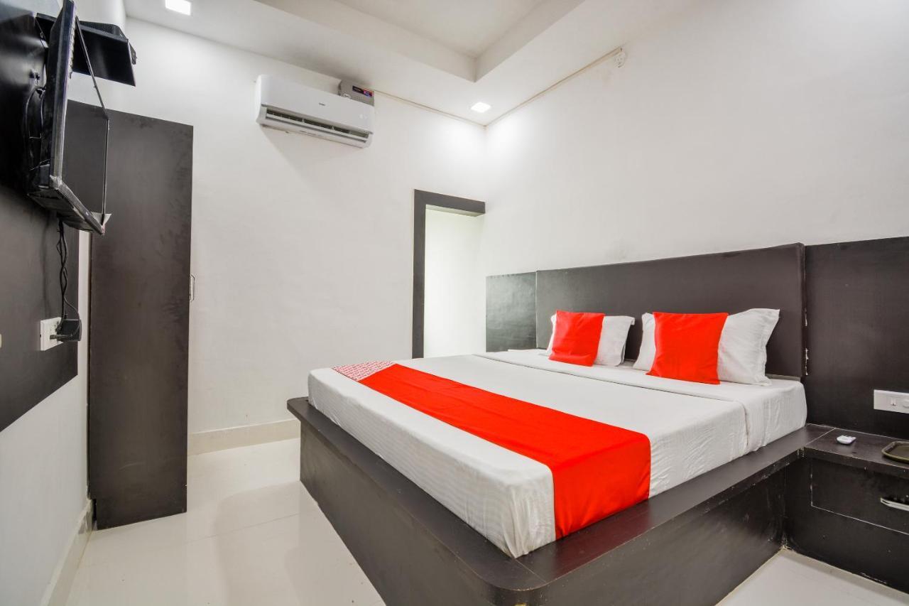 Oyo 43505 Hotel The White House Hisar Екстер'єр фото